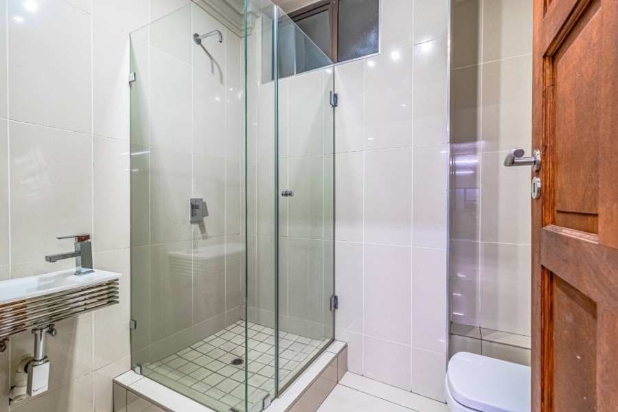 6 Bedroom Property for Sale in Bedfordview Gauteng