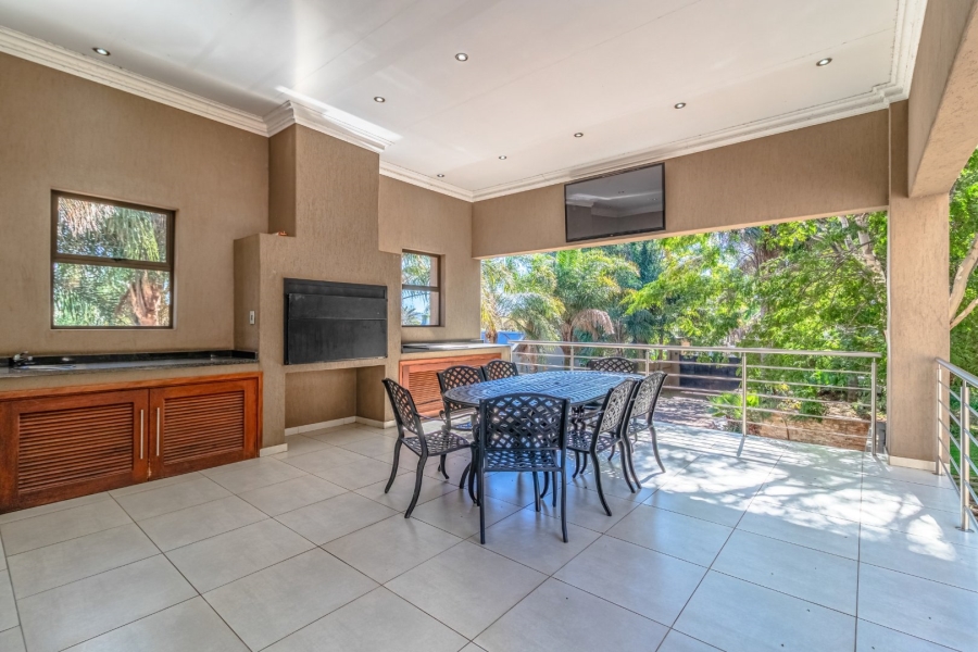 6 Bedroom Property for Sale in Bedfordview Gauteng
