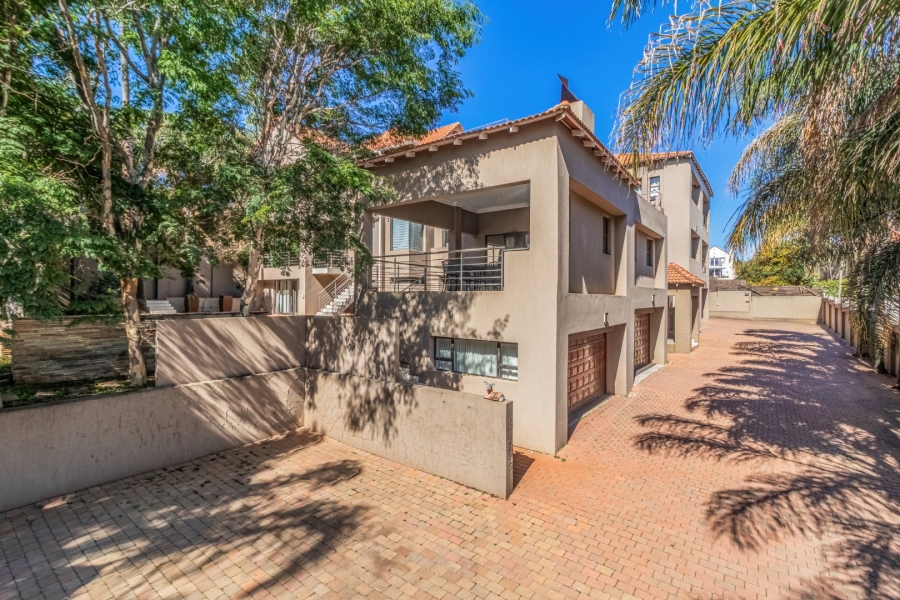 6 Bedroom Property for Sale in Bedfordview Gauteng