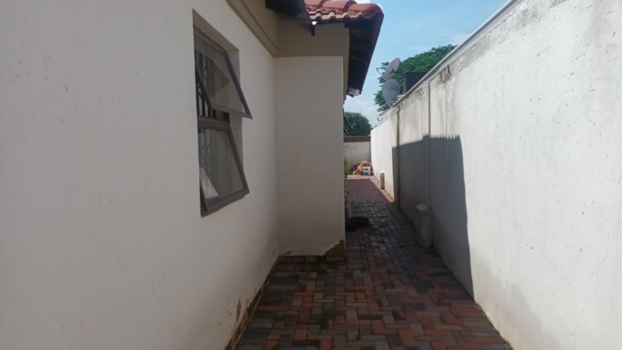 3 Bedroom Property for Sale in Vosloorus Gauteng
