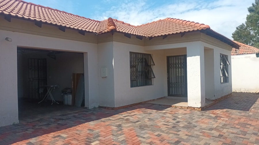 3 Bedroom Property for Sale in Vosloorus Gauteng