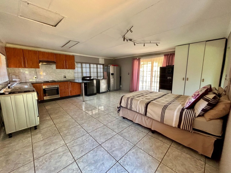3 Bedroom Property for Sale in Witpoortjie Gauteng