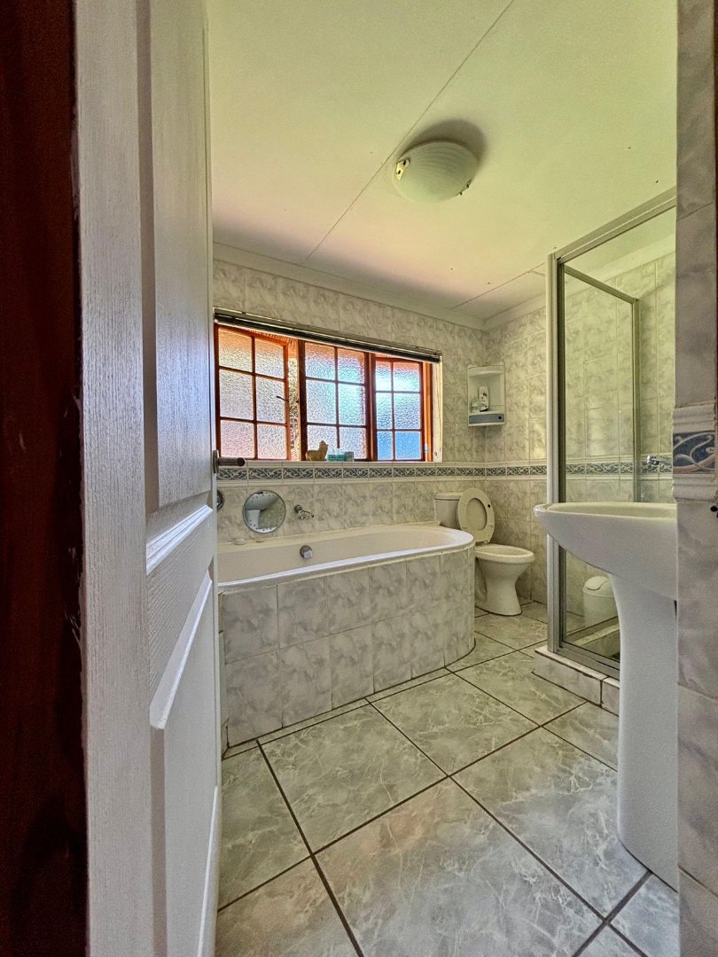 3 Bedroom Property for Sale in Witpoortjie Gauteng