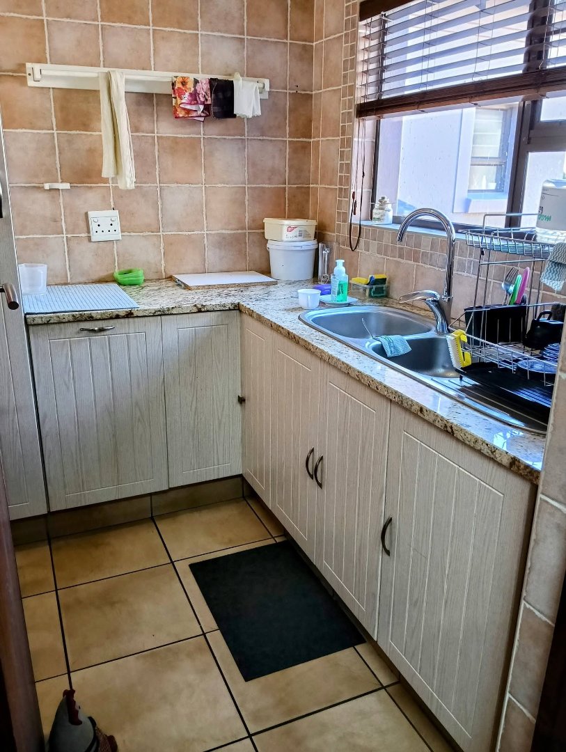 5 Bedroom Property for Sale in Amberfield Manor Gauteng