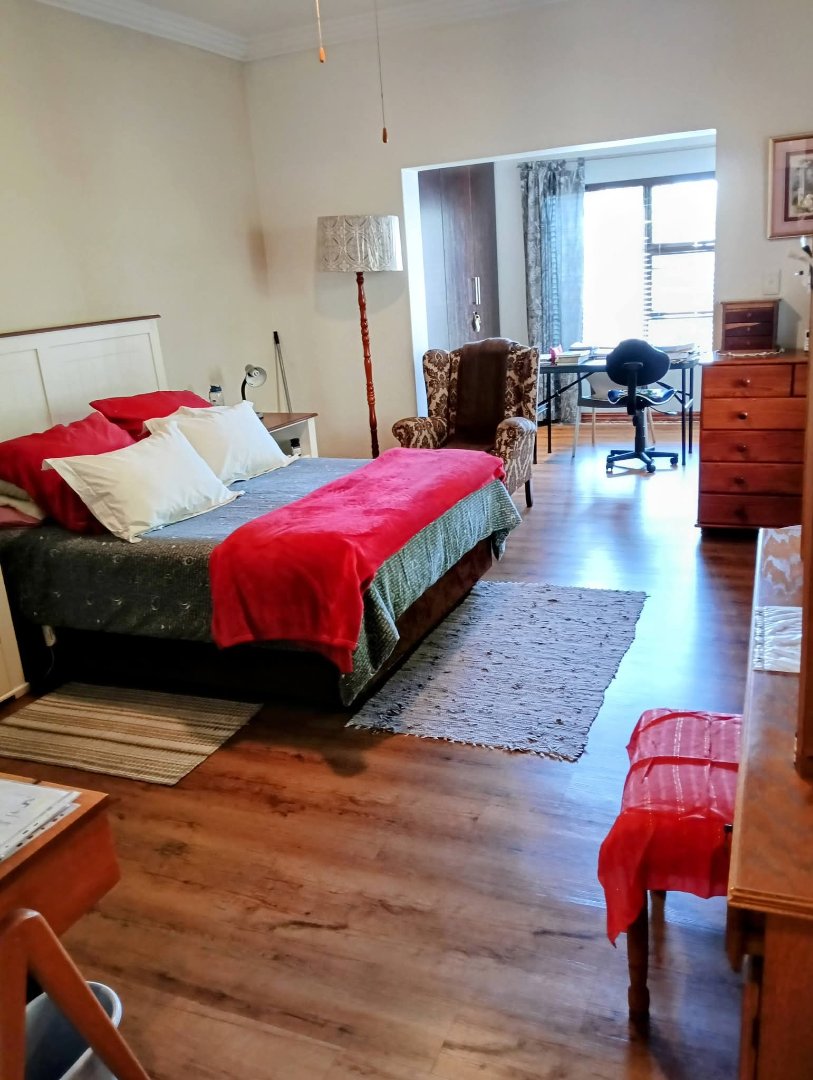 5 Bedroom Property for Sale in Amberfield Manor Gauteng