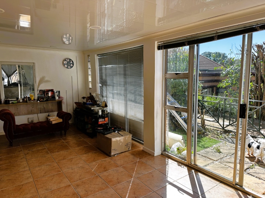 2 Bedroom Property for Sale in Sundowner Gauteng