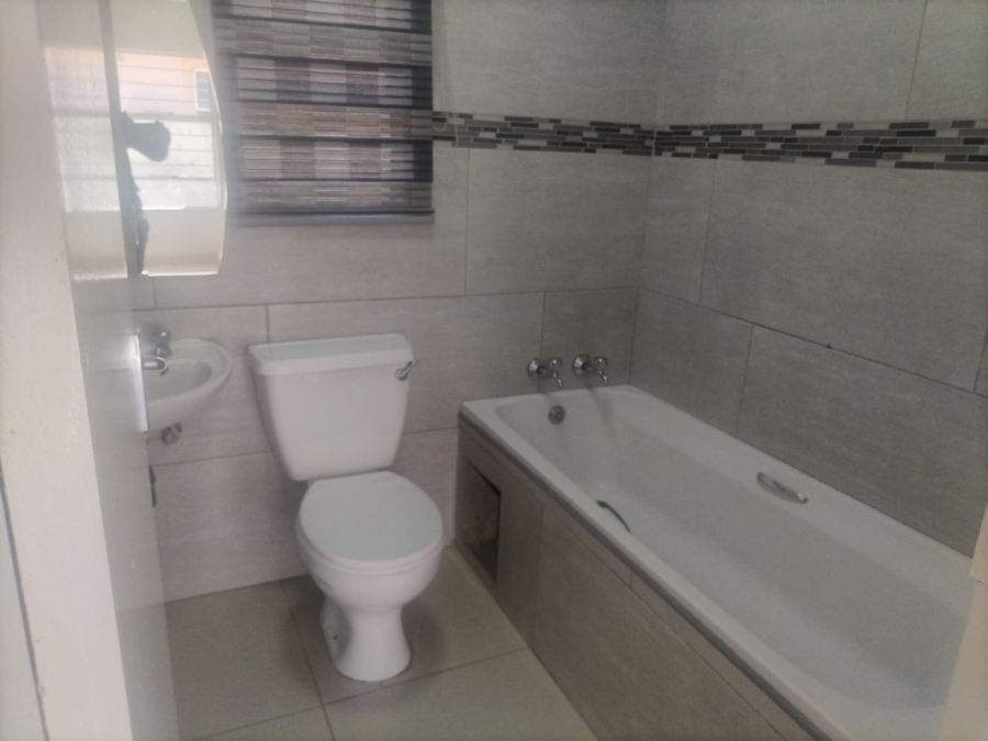 3 Bedroom Property for Sale in Salfin Gauteng