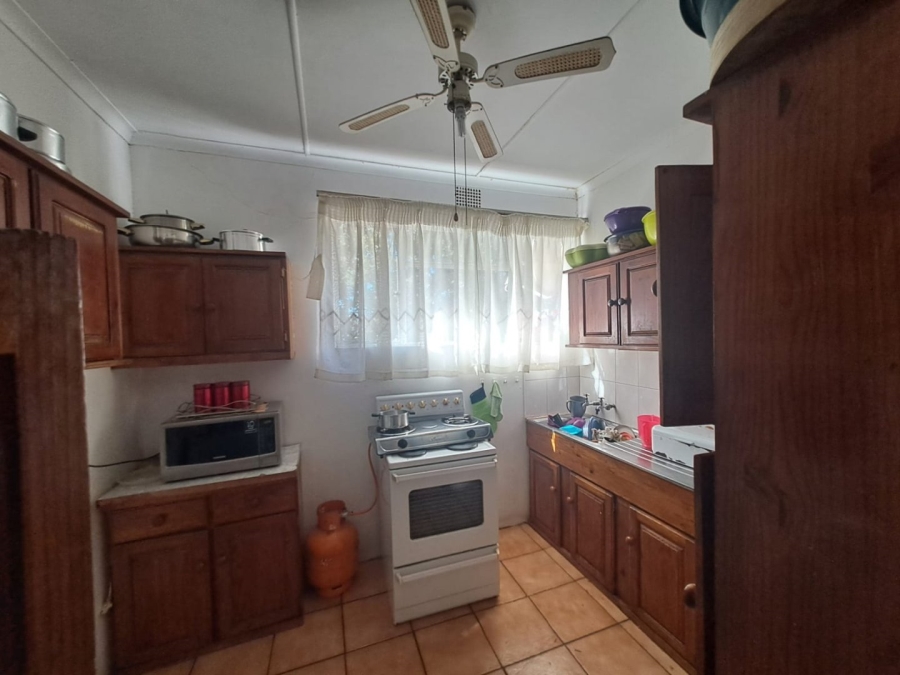 2 Bedroom Property for Sale in Vanderbijlpark CW 3 Gauteng