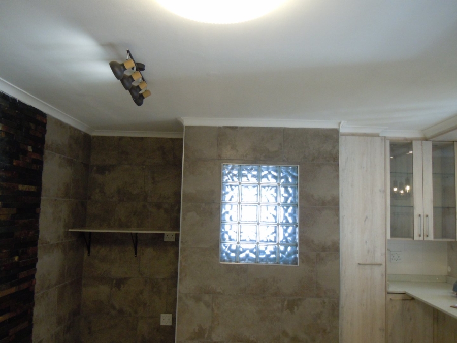 To Let 3 Bedroom Property for Rent in Ferndale Gauteng