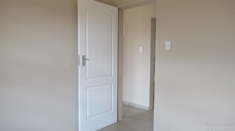 2 Bedroom Property for Sale in Crystal Park Gauteng