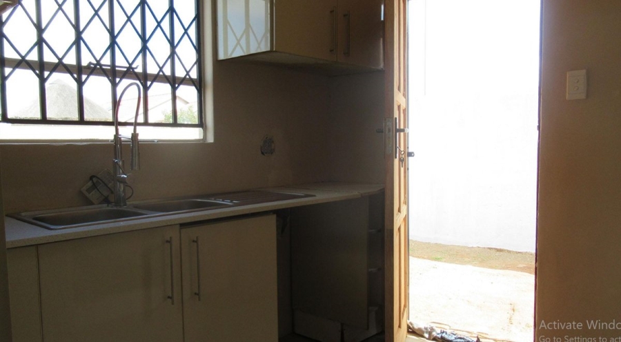 2 Bedroom Property for Sale in Crystal Park Gauteng