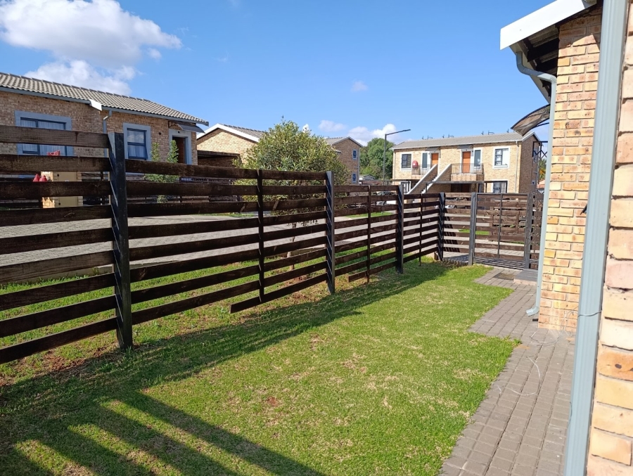  Bedroom Property for Sale in Groblerpark Gauteng