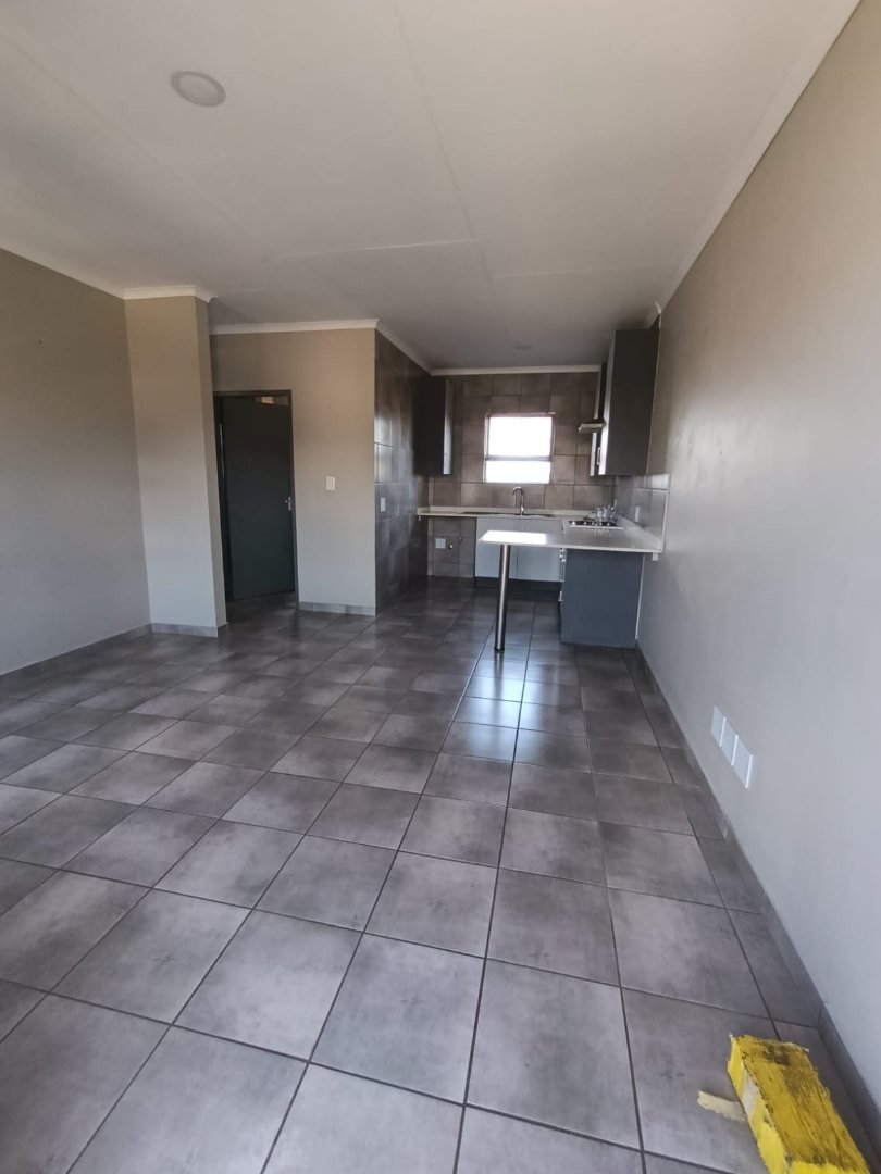 Bedroom Property for Sale in Groblerpark Gauteng