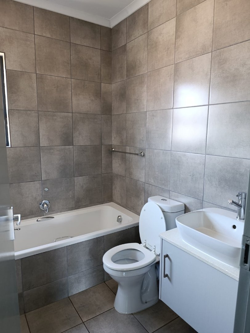  Bedroom Property for Sale in Groblerpark Gauteng