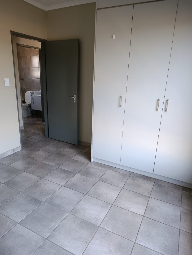  Bedroom Property for Sale in Groblerpark Gauteng