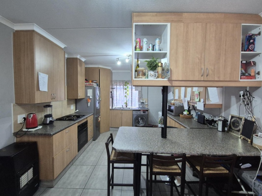 3 Bedroom Property for Sale in Greenstone Hill Gauteng