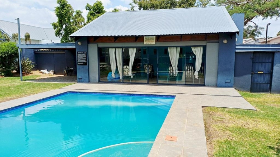 3 Bedroom Property for Sale in Greenstone Hill Gauteng