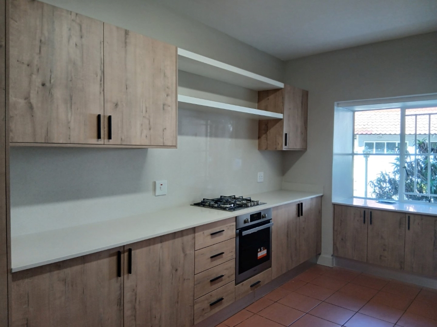 To Let 2 Bedroom Property for Rent in Sandown Gauteng