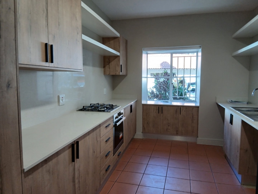 To Let 2 Bedroom Property for Rent in Sandown Gauteng