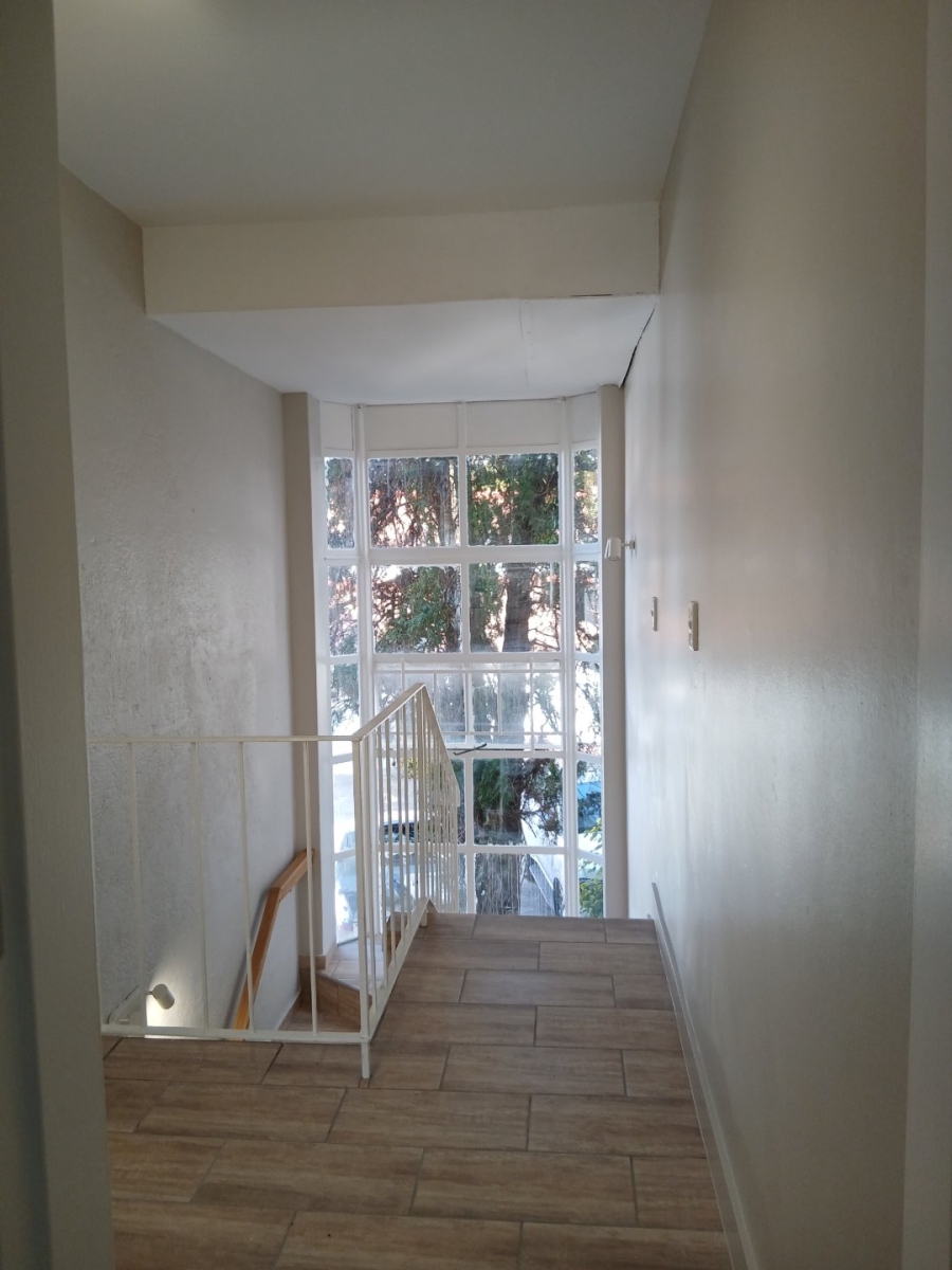 To Let 2 Bedroom Property for Rent in Sandown Gauteng
