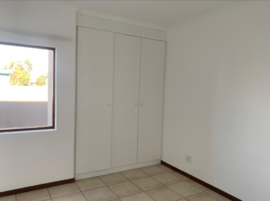 To Let 2 Bedroom Property for Rent in Helderwyk Gauteng
