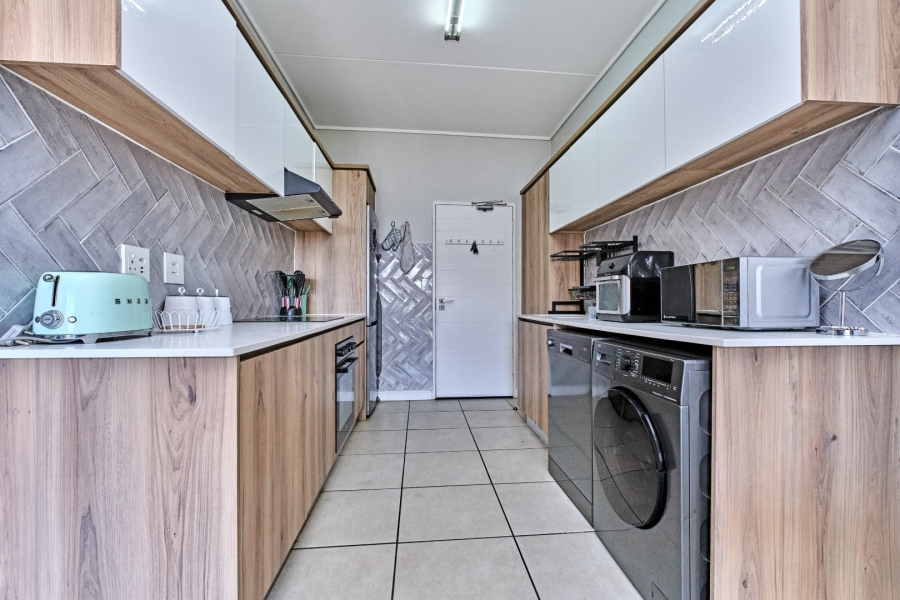 1 Bedroom Property for Sale in Linbro Park Gauteng