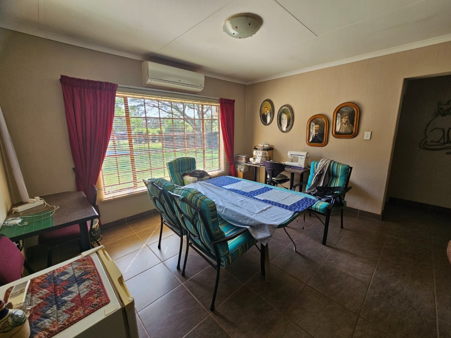 5 Bedroom Property for Sale in Kameeldrift East Gauteng
