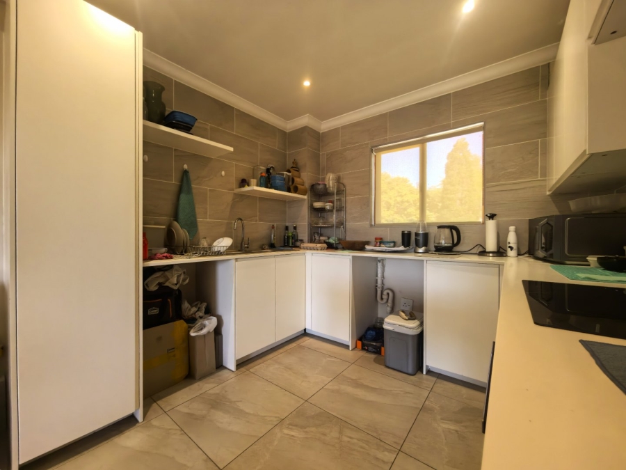 2 Bedroom Property for Sale in Lonehill Gauteng