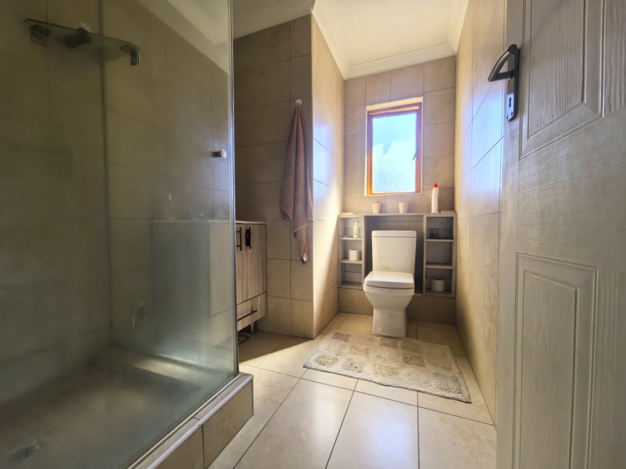2 Bedroom Property for Sale in Lonehill Gauteng