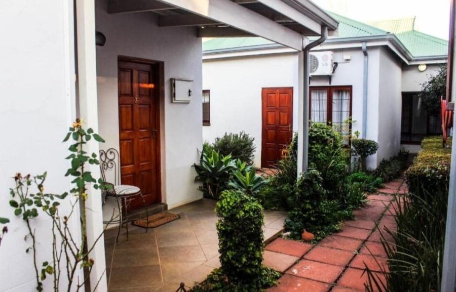 16 Bedroom Property for Sale in Equestria Gauteng