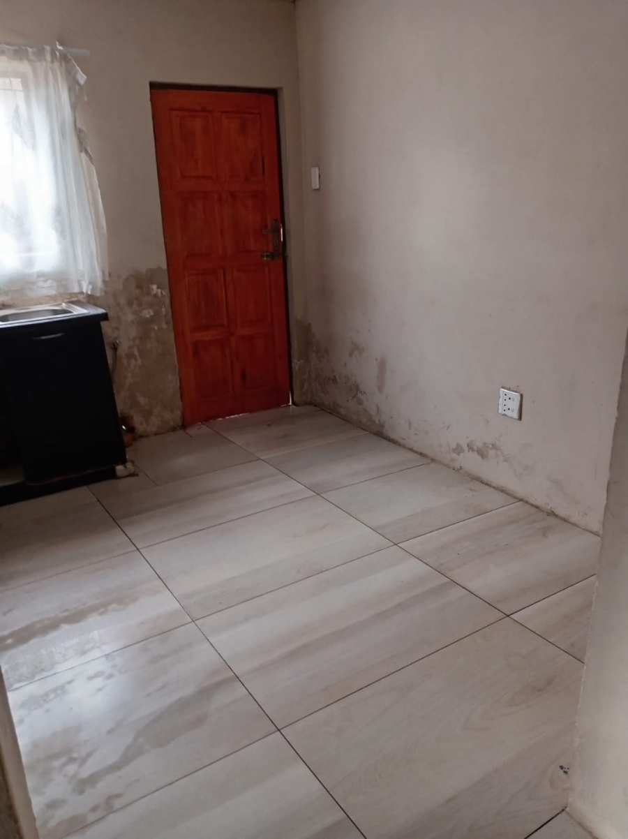 3 Bedroom Property for Sale in Etwatwa Gauteng