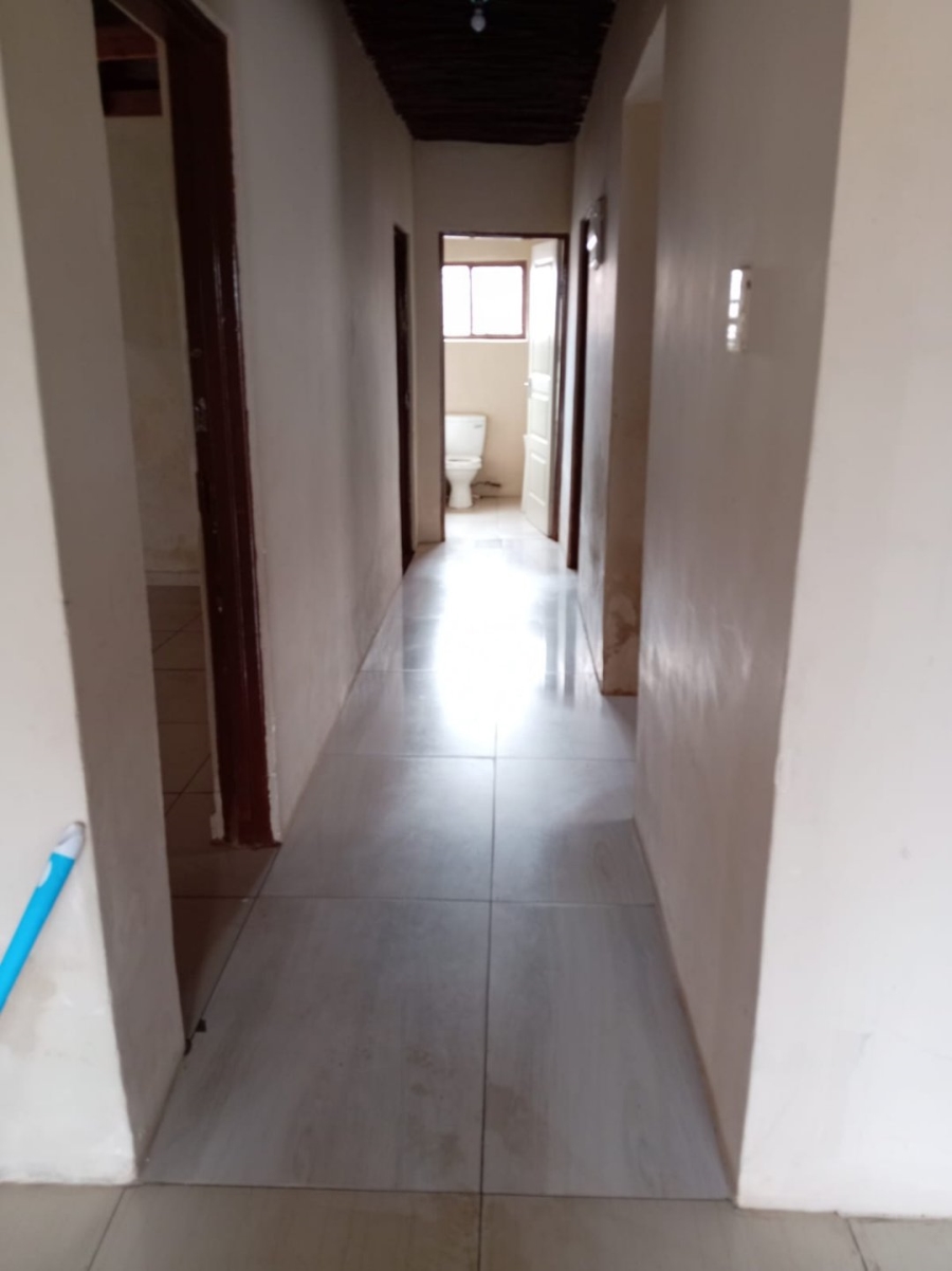 3 Bedroom Property for Sale in Etwatwa Gauteng