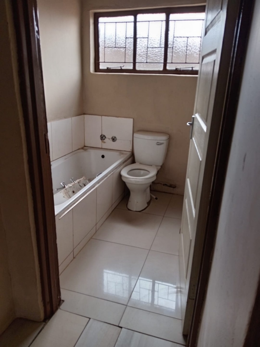 3 Bedroom Property for Sale in Etwatwa Gauteng