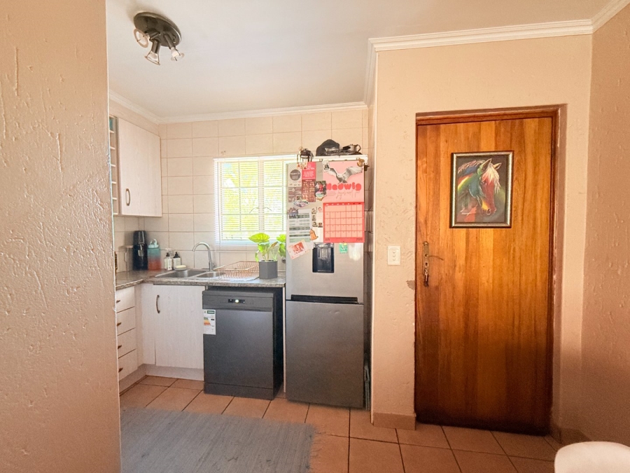 2 Bedroom Property for Sale in Erand Gardens Gauteng