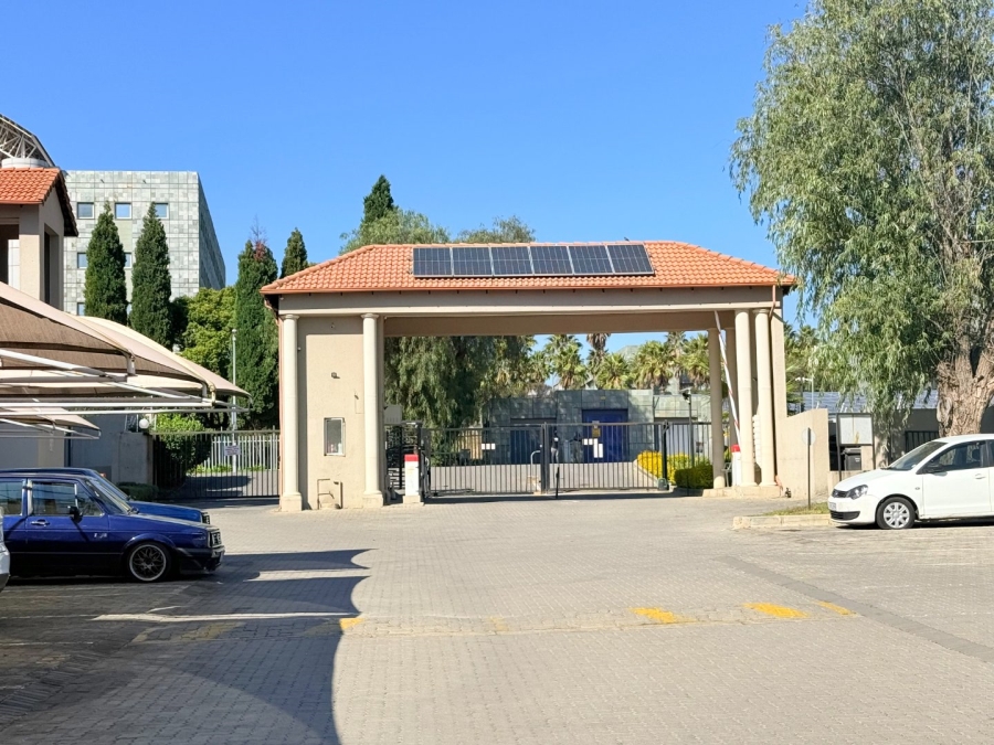 2 Bedroom Property for Sale in Erand Gardens Gauteng