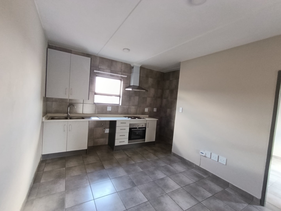 1 Bedroom Property for Sale in Groblerpark Gauteng