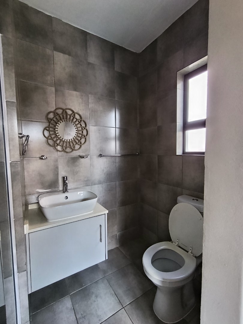 1 Bedroom Property for Sale in Groblerpark Gauteng