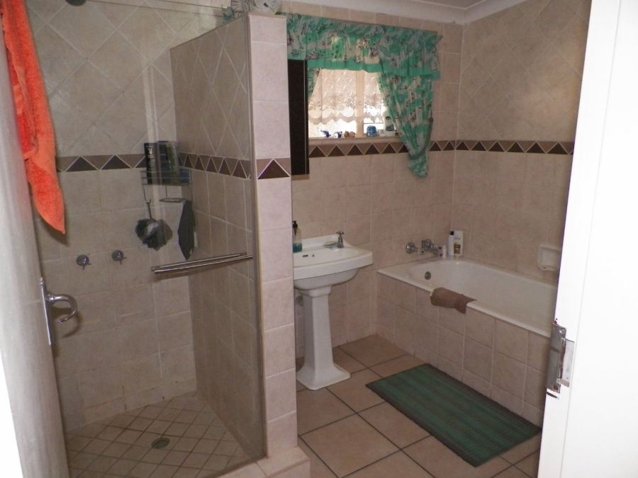 4 Bedroom Property for Sale in Valhalla Gauteng