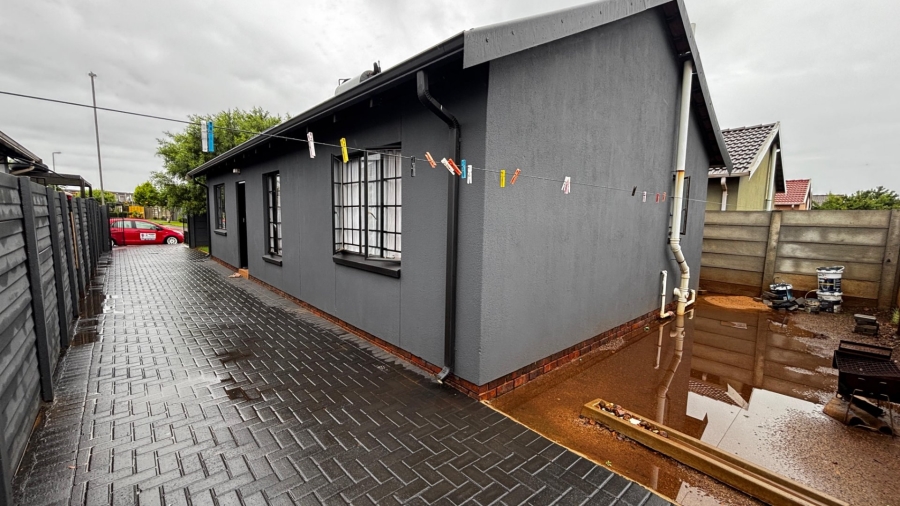 3 Bedroom Property for Sale in Sky City Gauteng