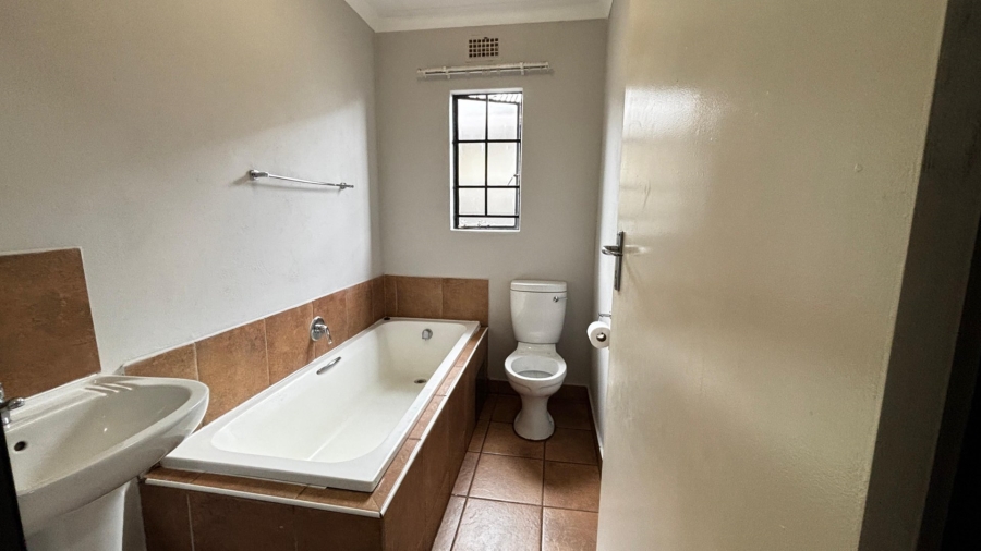 3 Bedroom Property for Sale in Sky City Gauteng