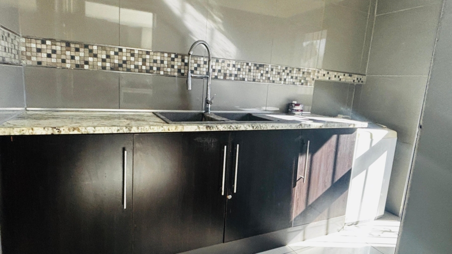 3 Bedroom Property for Sale in Bramley North Gauteng