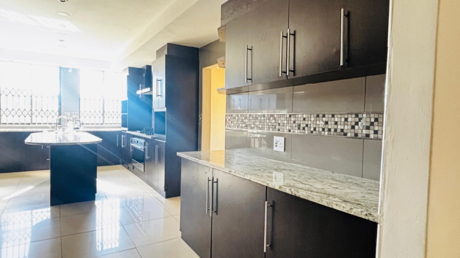 3 Bedroom Property for Sale in Bramley North Gauteng