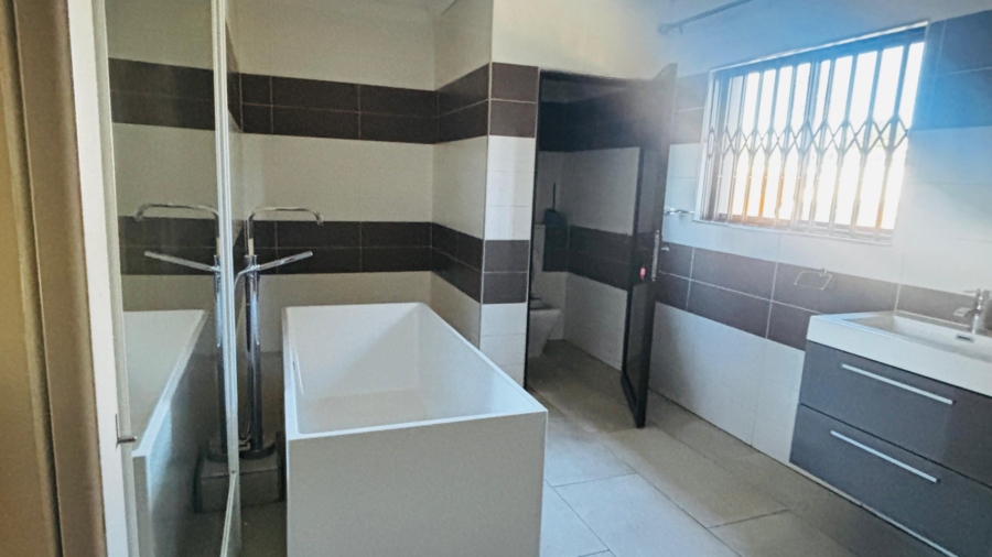 3 Bedroom Property for Sale in Bramley North Gauteng