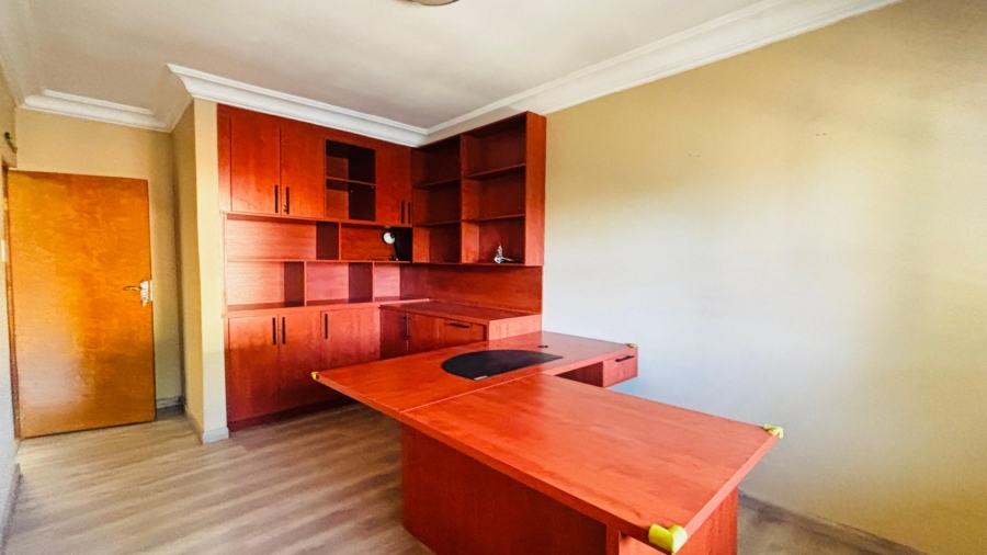 3 Bedroom Property for Sale in Bramley North Gauteng