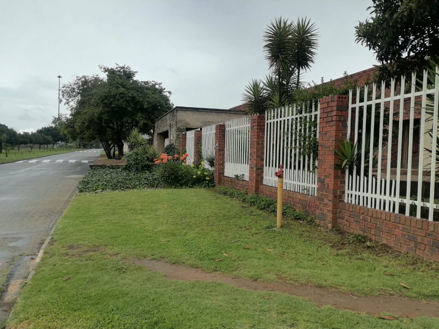 3 Bedroom Property for Sale in Reigerpark Gauteng