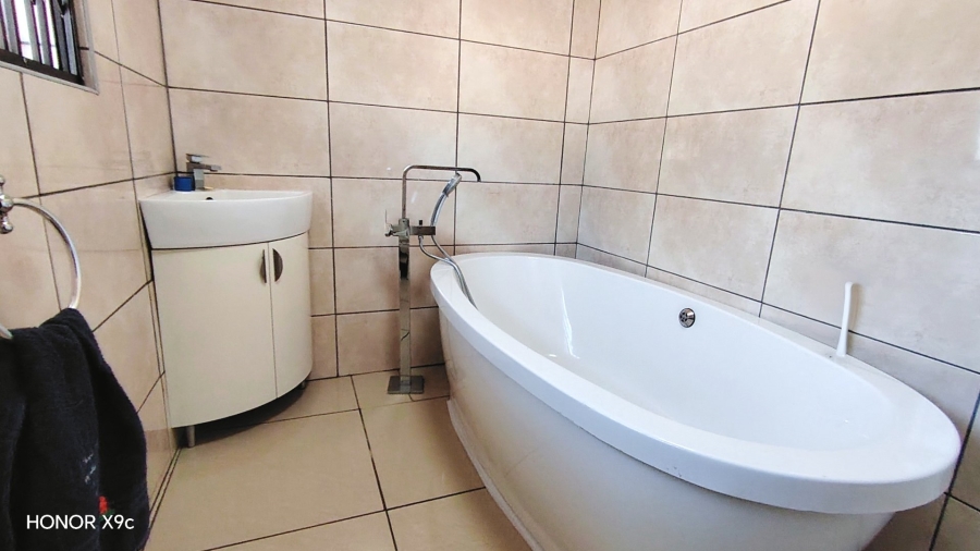 4 Bedroom Property for Sale in Homelands Gauteng