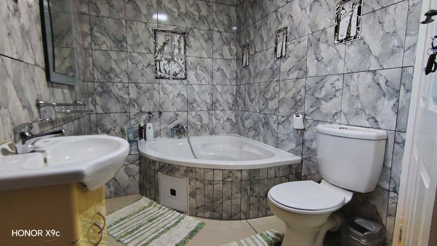 4 Bedroom Property for Sale in Homelands Gauteng