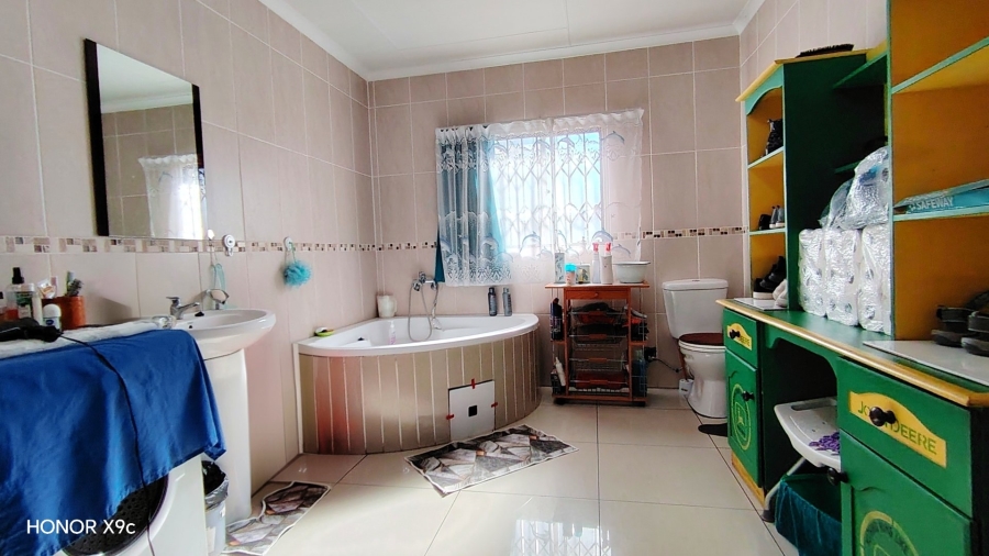 4 Bedroom Property for Sale in Homelands Gauteng
