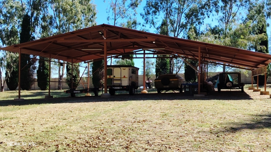 Commercial Property for Sale in Vischgat Gauteng