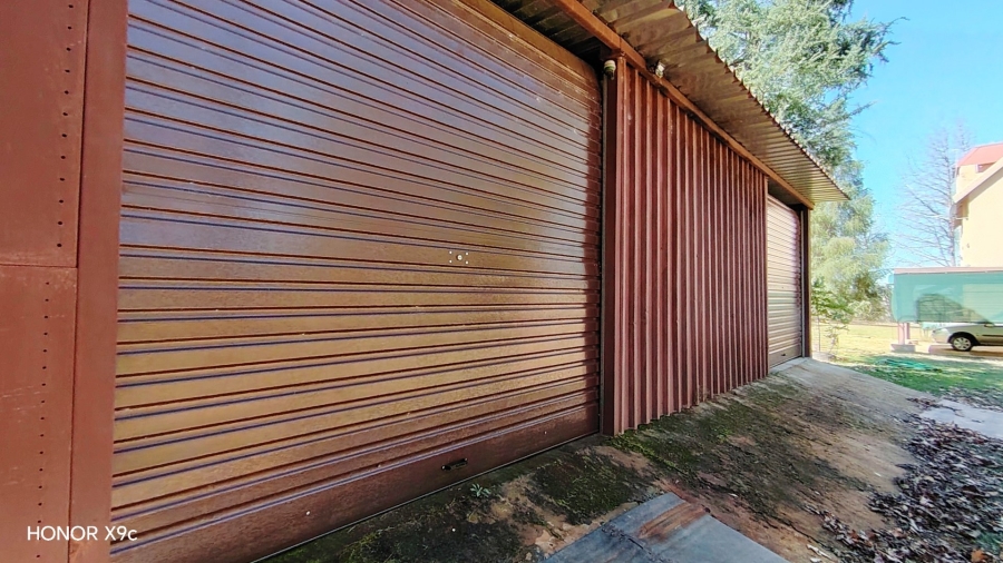Commercial Property for Sale in Vischgat Gauteng
